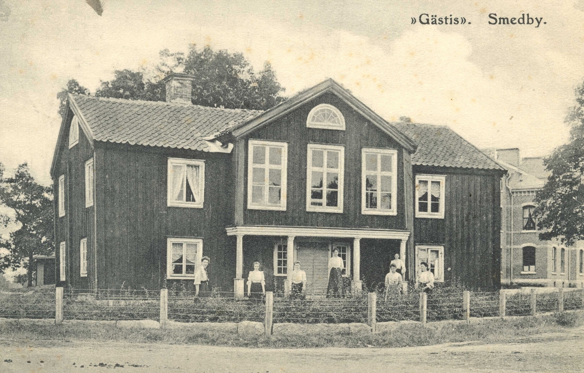 Vykort föreställande Gästis i Smedby, omkring 1906.