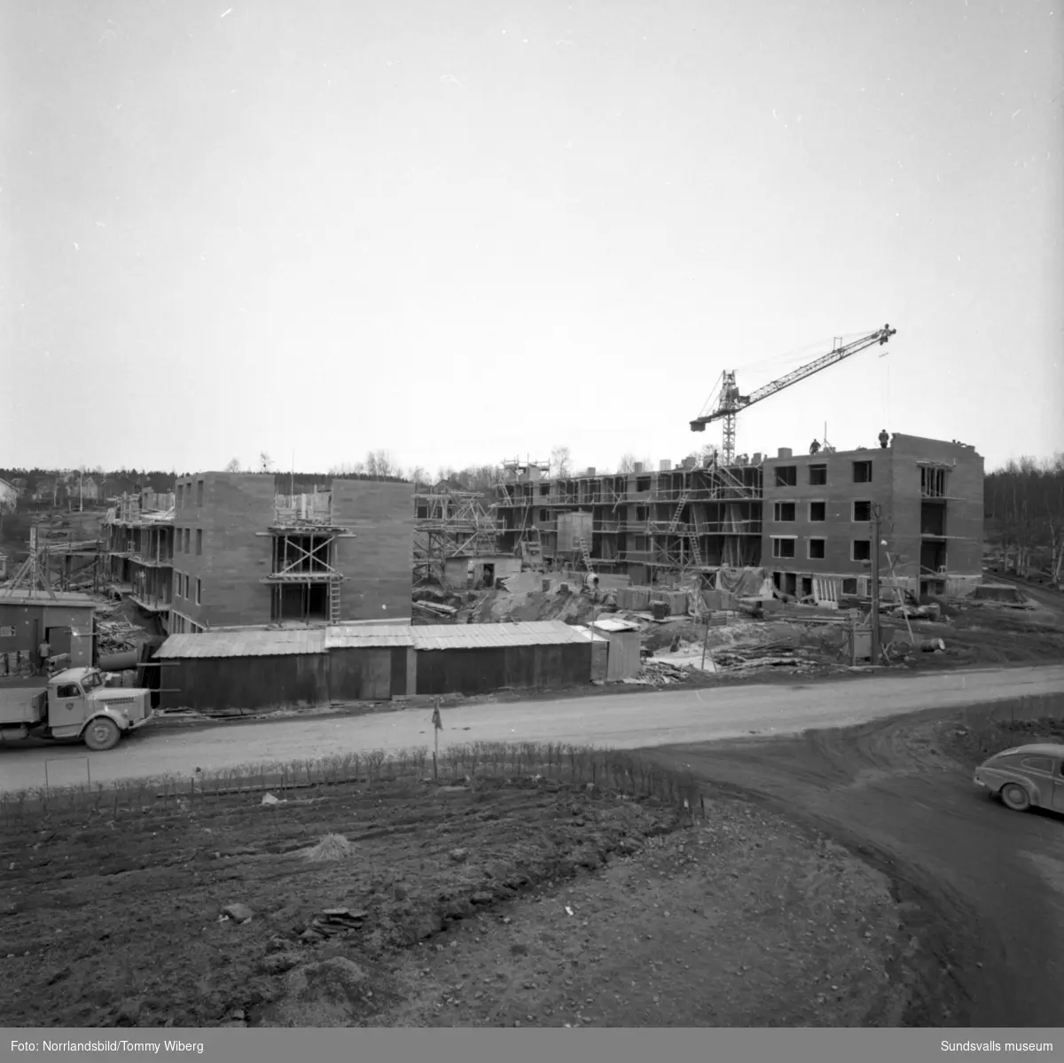 Bygge av flerfamiljshus vid Färjevägen på Alnö.
