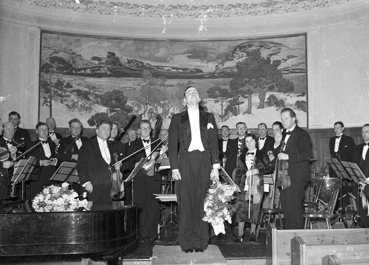 Konsert i aulan på Högre Allmänna Läroverket (Vasaskolan).