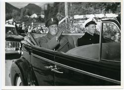 H. K. H. Kronprinsen kjem til jubileumsutstillinga i Kvitese
