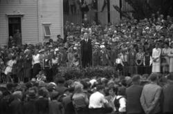 Avdukingen av Bjørnson-statuen..
