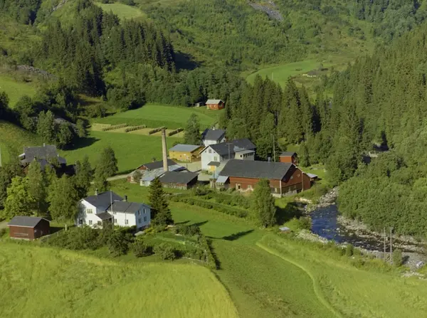 Landhandleri, Gardsbruk, Frøysesetra. Bruvang. Østre Gausdal