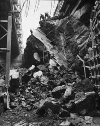 Oslotunnelen : Nationaltheatret stasjon, sprengningarbeidet 