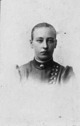 Atelierportrett av Berte Pedersen. Sagjorda, Tranøy.