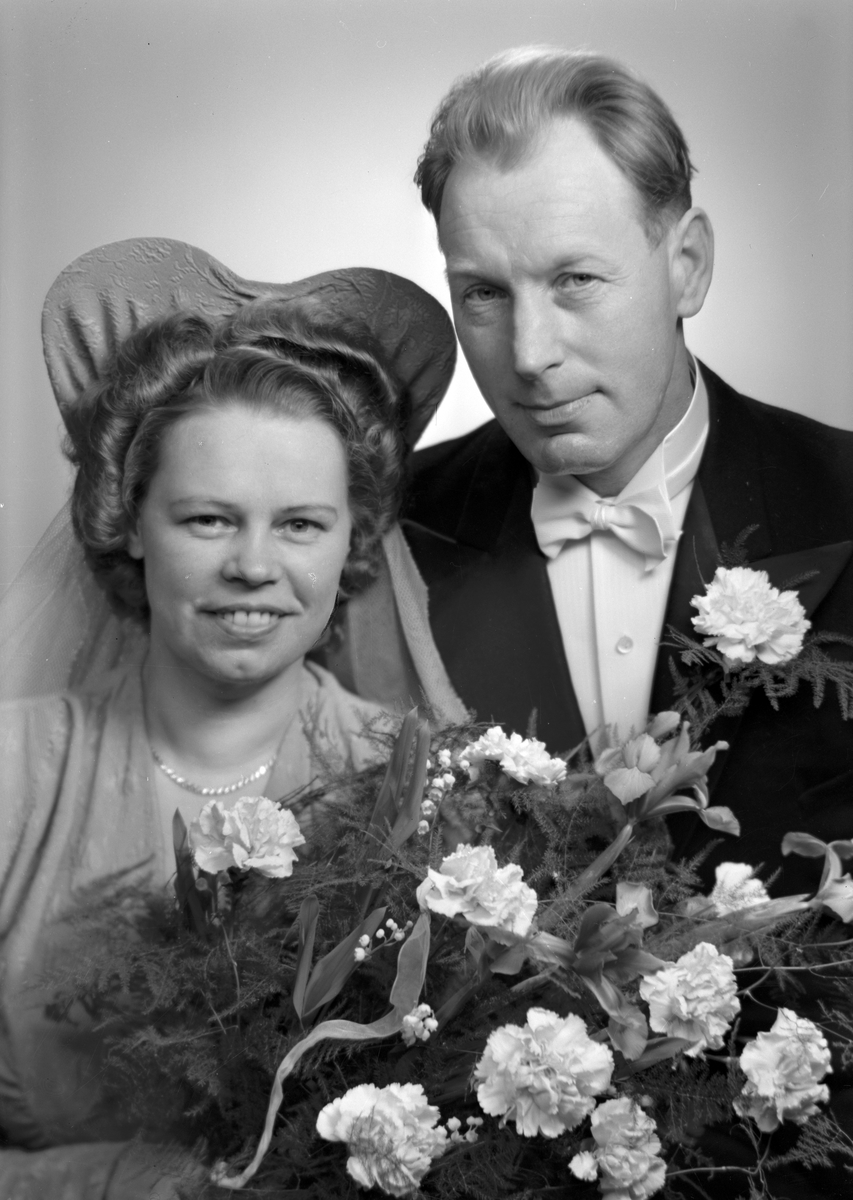 Brudparet Conrad Jansson, Furuvik. 21 april 1945.