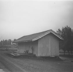 Godshuset på Fosser stasjon på den nedlagte Aurskog-Hølandsb