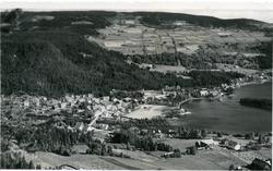 Oversikt over Fagernes, med Ranheimsbygda i bakgrunnen. Bild