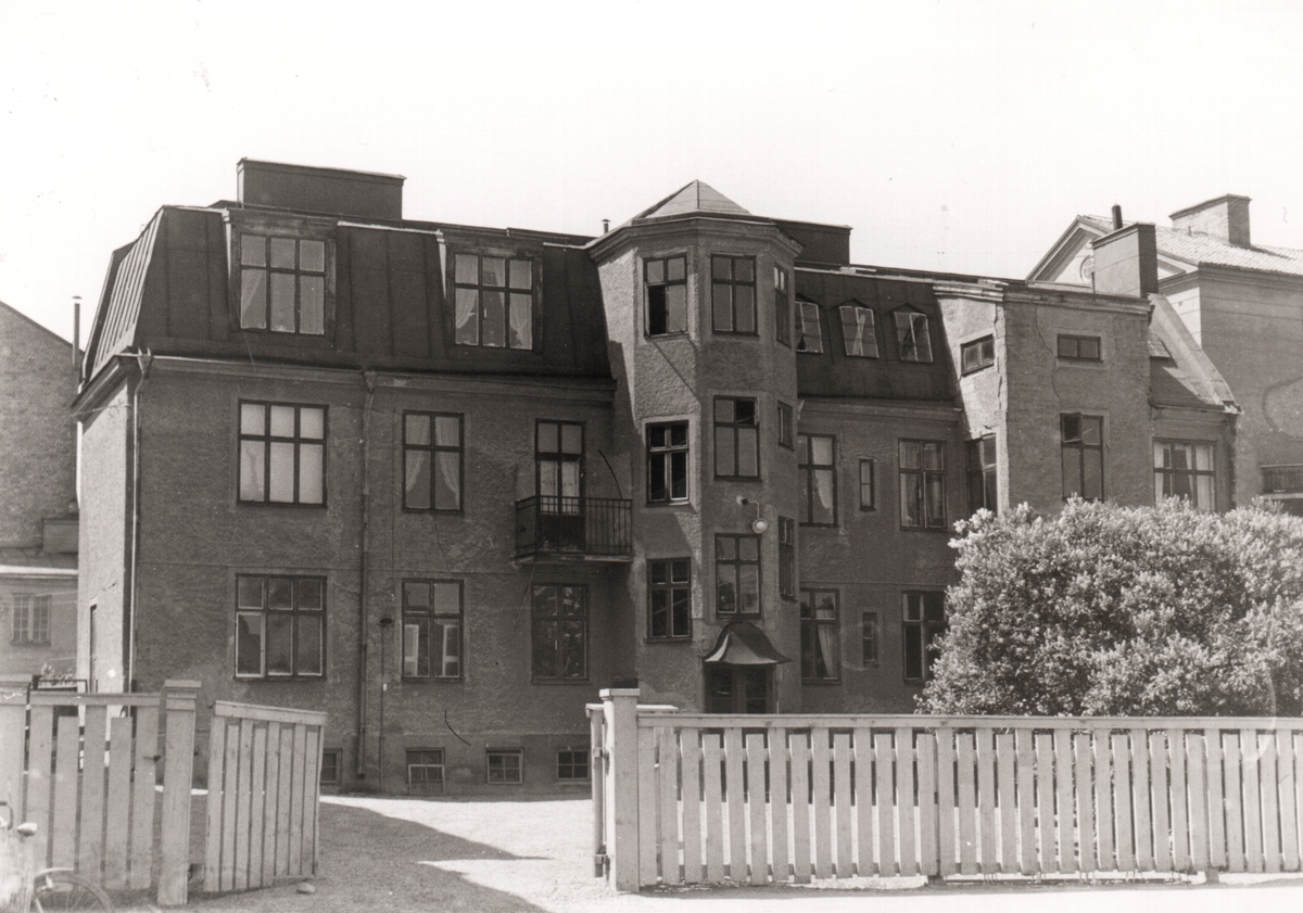 Hamngatan 12- mitt emot Tvätteriet. - Bild Linköping / DigitaltMuseum