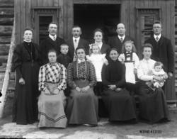 Folket på Rønningen, Grimsbu