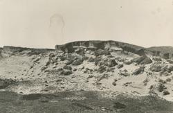 En gravhaug på Rørvik, Vigra. Her ble det funnet en båt.