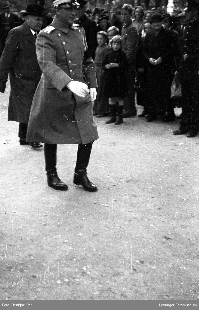 Kronprins Olav på besøk i Levanger under byjubileet i 1936.