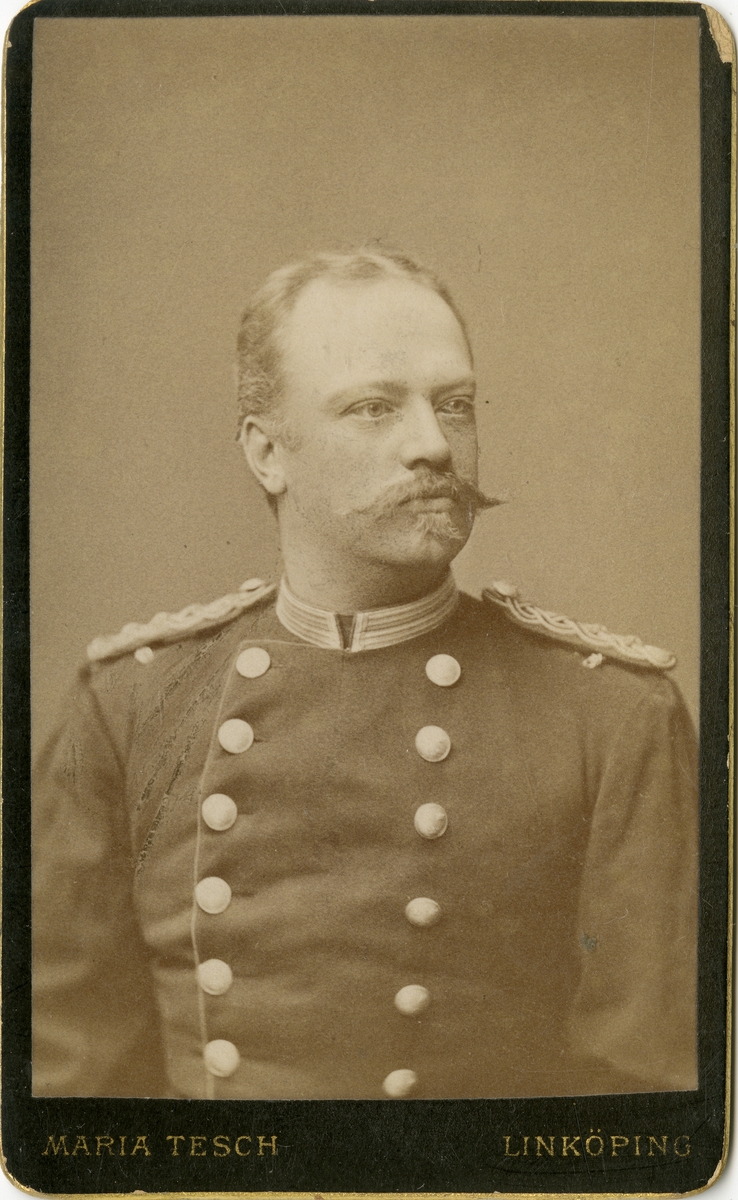 Porträtt av Carl Otto Sigvard Theodor Meurling, löjtnant vid Livgarde.