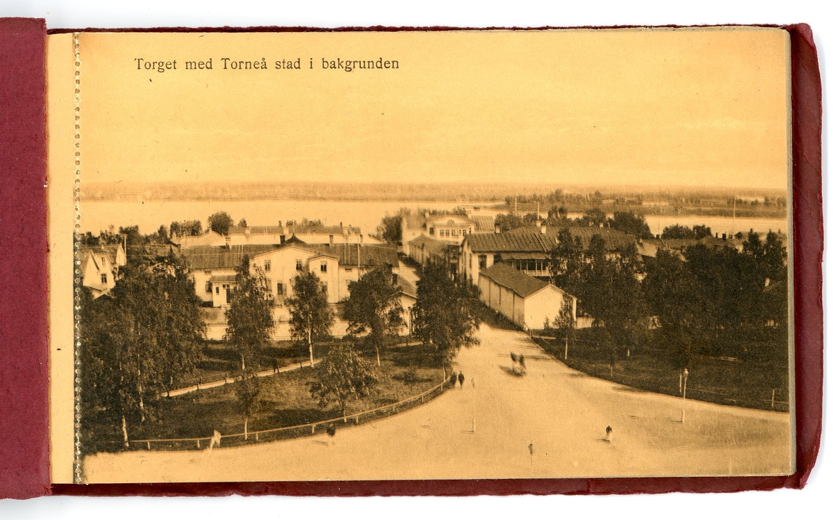 Vykortshäfte med bilder från Haparanda - Torneå 1915. 15 sidor.