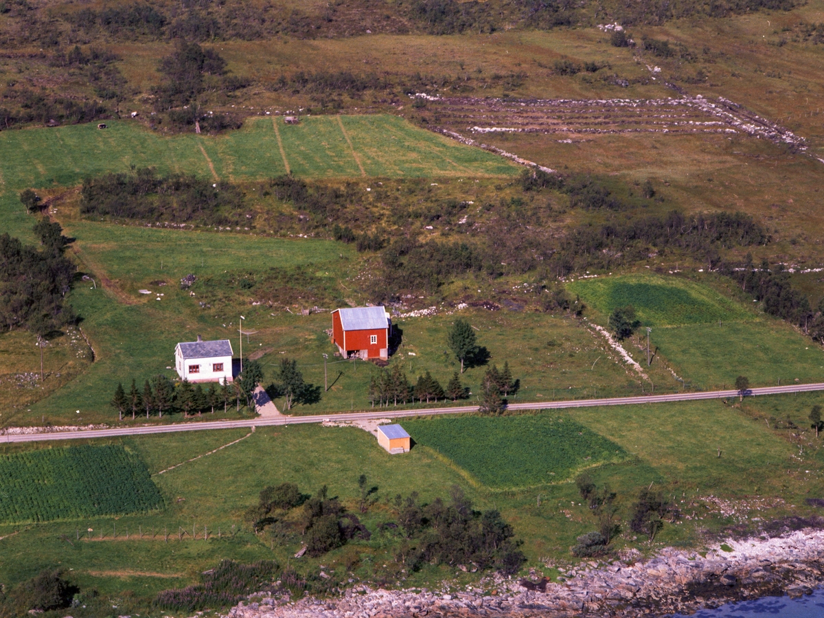 Flyfoto fra Skoglund i Godfjord.