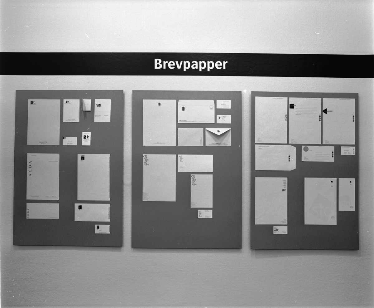 Föreningen Svenska Tecknare firar 40 årsjubileum med en utställning "Grafisk Form" på Tekniska Museet den 18 oktober 1995 - 7 januari 1996. Brevpapper.