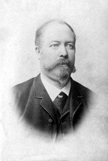 Waldemar Hollberg, postmästare i Skara.