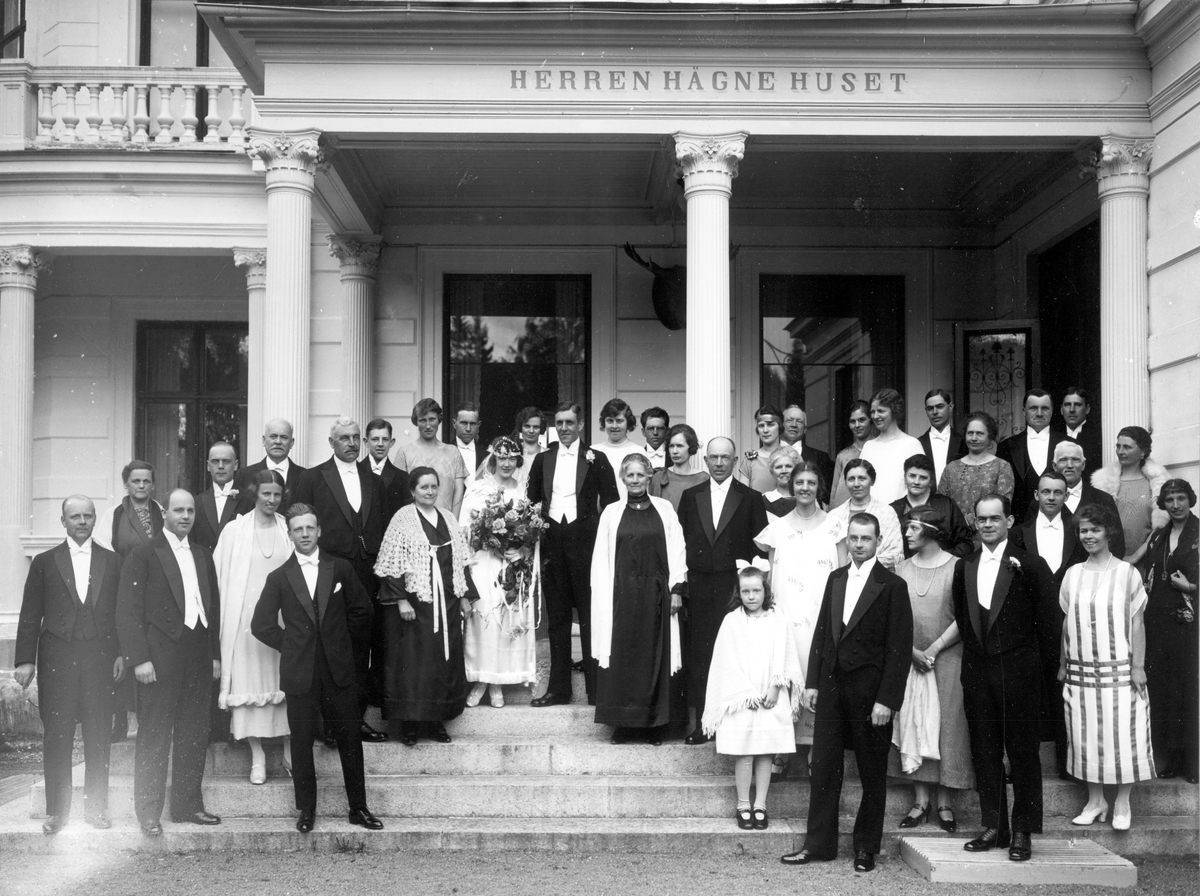 Gösta Nygrens och Ruth Nybergs bröllop. 1925 på Engeltofta. "Herren Hågne Huset".
