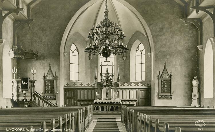 Enligt Bengt Lundins noteringar: "Interiör av Ljungs kyrka före 14/12 1951".
