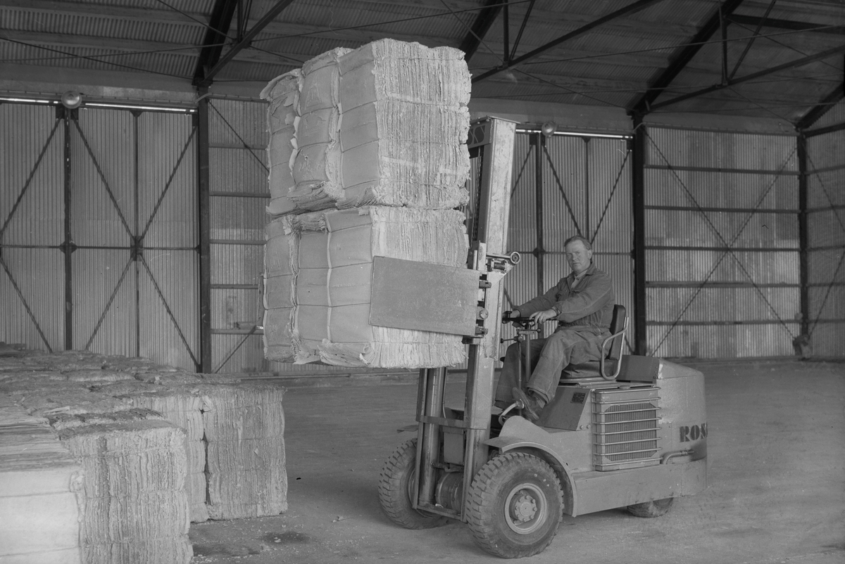 Firma H. Dyrkoren & Sønn, bruk av gaffeltruck