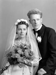 Bryllupsfoto. Fra Nordmøre museums fotosamlinger, Halås-arki