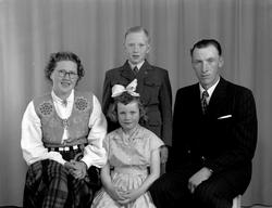 Anna f. Husby og Ola L. Brakstad, Lars Brakstad og Inger Bra