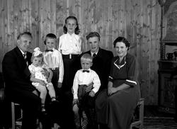 Familien Bergslid. Magnus, Ingrid, Johan, Dordi, Anders, Mag