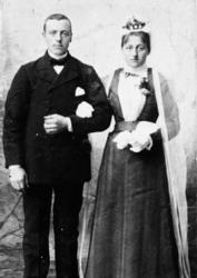 Brudebilde av Johan Slåttebakk og Marie. De bodde i Laksfjor