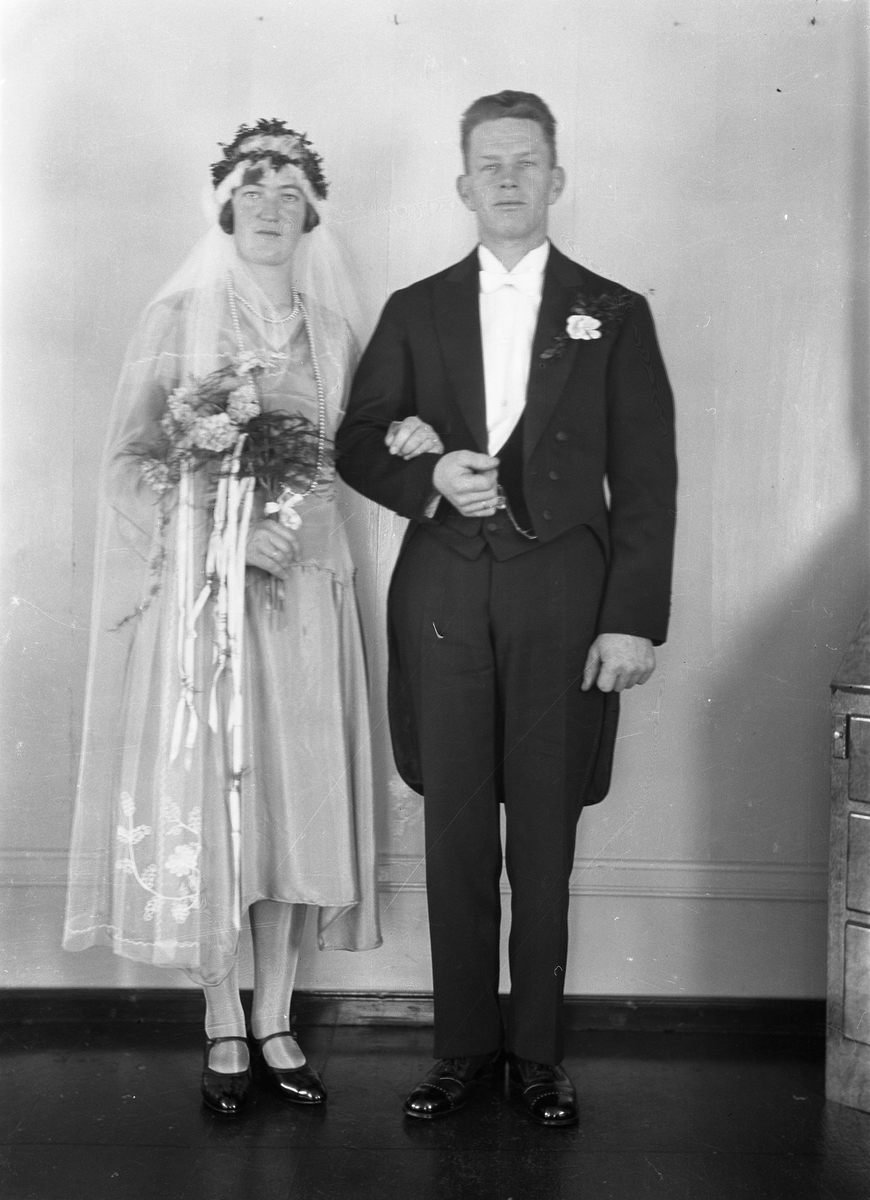 Brudeparet Arne Overn og Karen født Sønsteby.