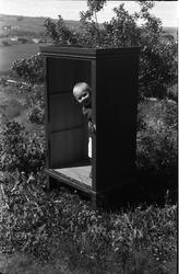 Kjell Røisli hjemme på Odberg sommeren 1943.