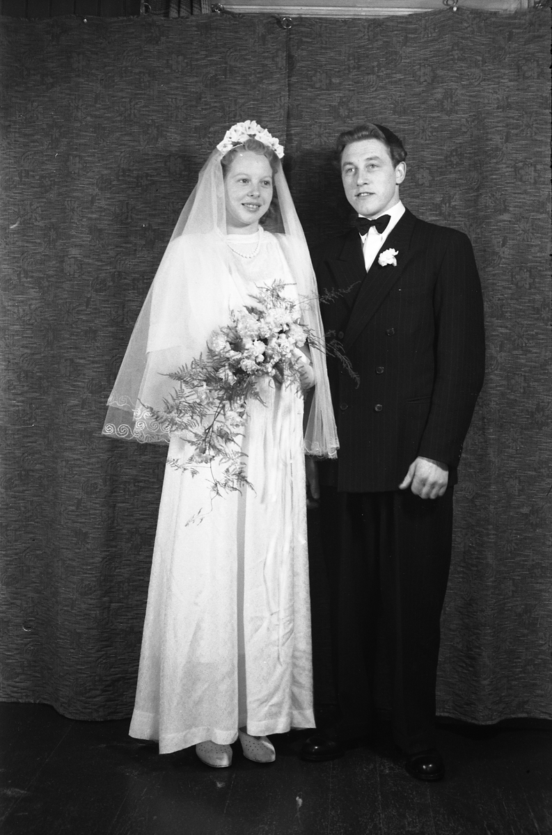 Portrett av uidentifisert brudepar. Sju bilder.