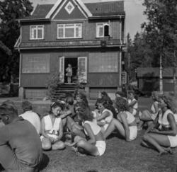 "16 (144)" .(ste181a) .Gon-hytta som er møtelokalet for NGU 