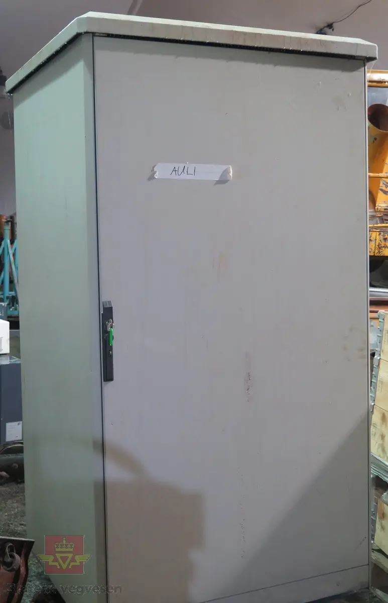 Består av en mendge deler. Hoveddeler er styringsskap, kamerautstyr, skilt og master.