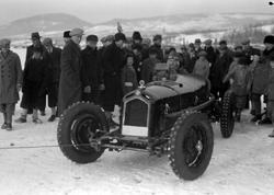 Mjøsløpet 1933. Eugen Bjørnstad med sin Alfa Romeo
