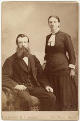 Porett av en mann og en kvinne [Fotografi]