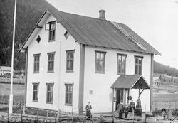 Øvre Rendal posthus. 
Mere info i reg. permen