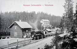 Tonsåsen stasjon med blandet tog