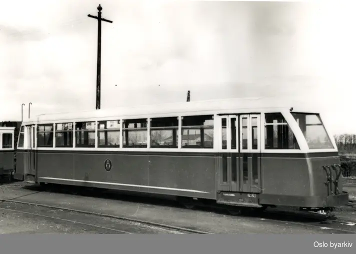 Sporvogn tilhørende Trondheim Sporvei. Bildet forestiller en av tre tilhengervogner, bygget i 1951, som ble kjøpt av det belgiske selskap SNCV og levert til Trondeim Sporvei i 1956. En av vognene - nr 71 - eksisterer fortsatt i Trondheim.