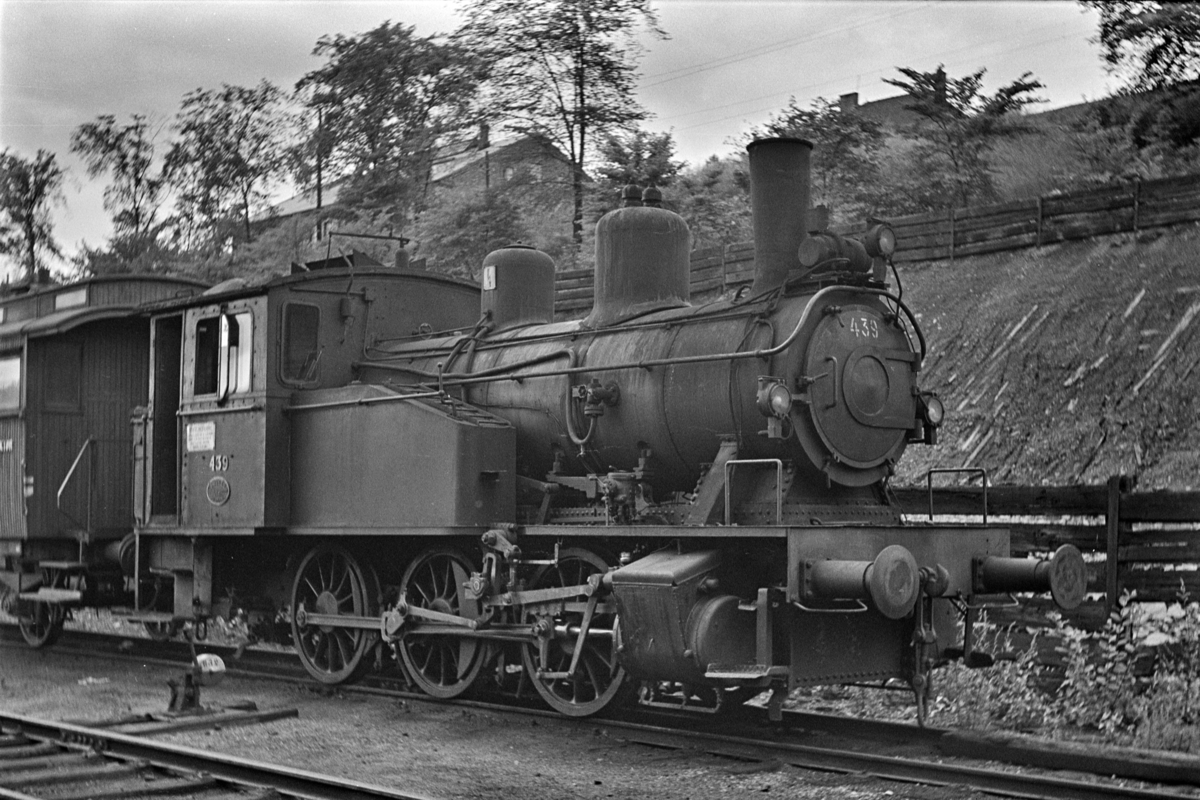 Damplokomotiv type 23b nr. 439, hensatt i Lodalen. i Oslo.