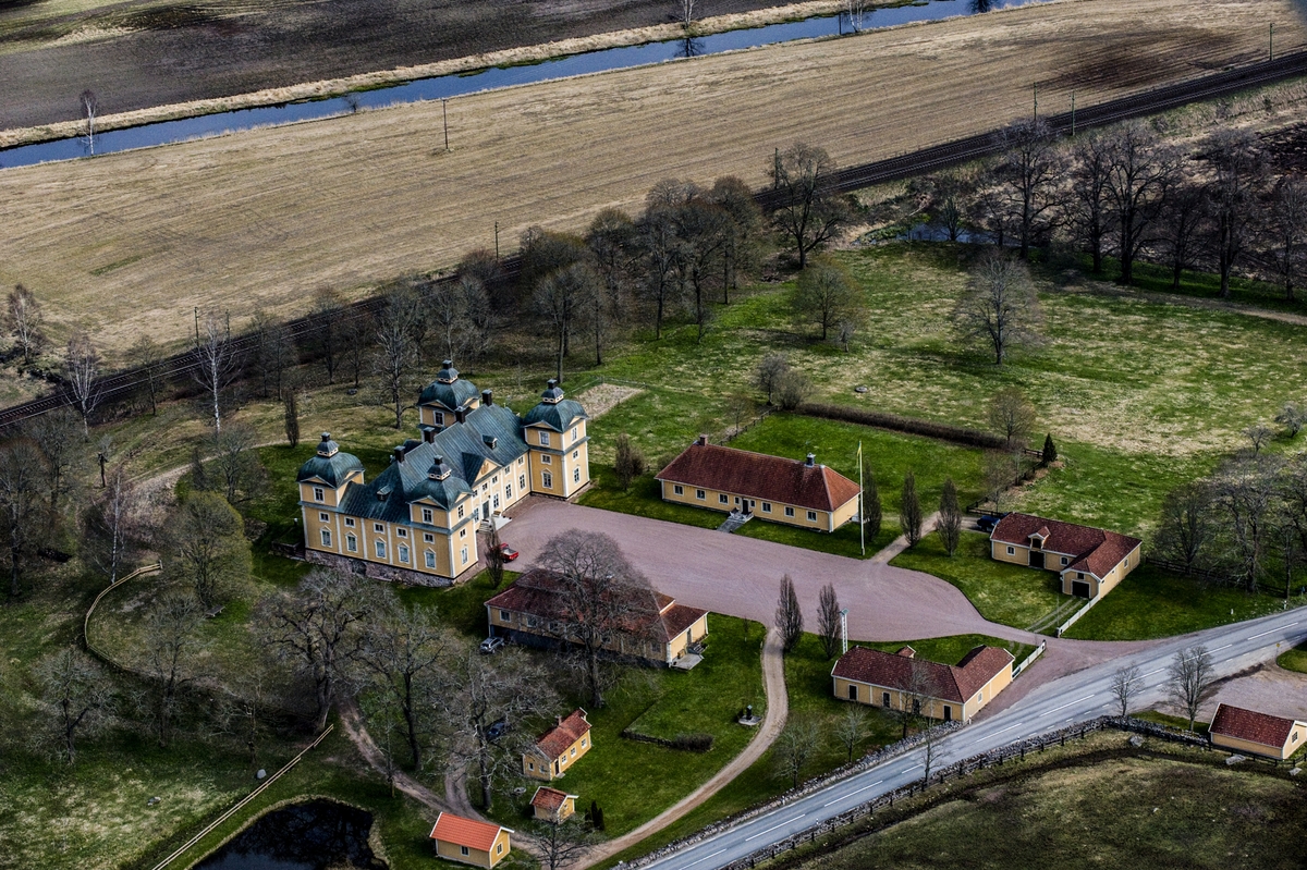 Flygfoto över Gripenbergs slott i Tranås kommun.