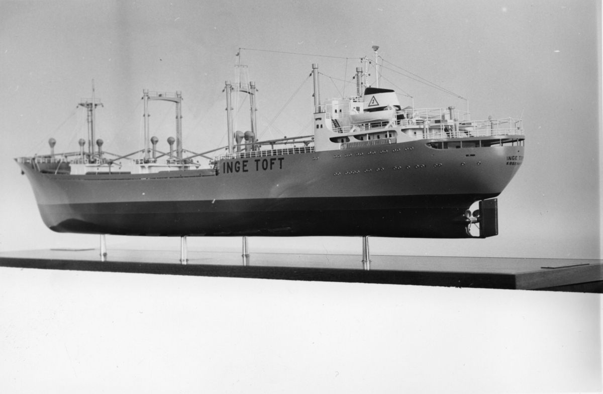 Byggenr. 43 v. LMV: Inge Toft.