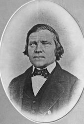 Portrett av mann. Peder Paulson Systugu Husom 1821-1904