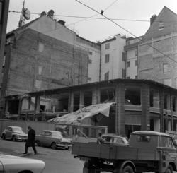 Telegrafbygningen rives. Mars 1963