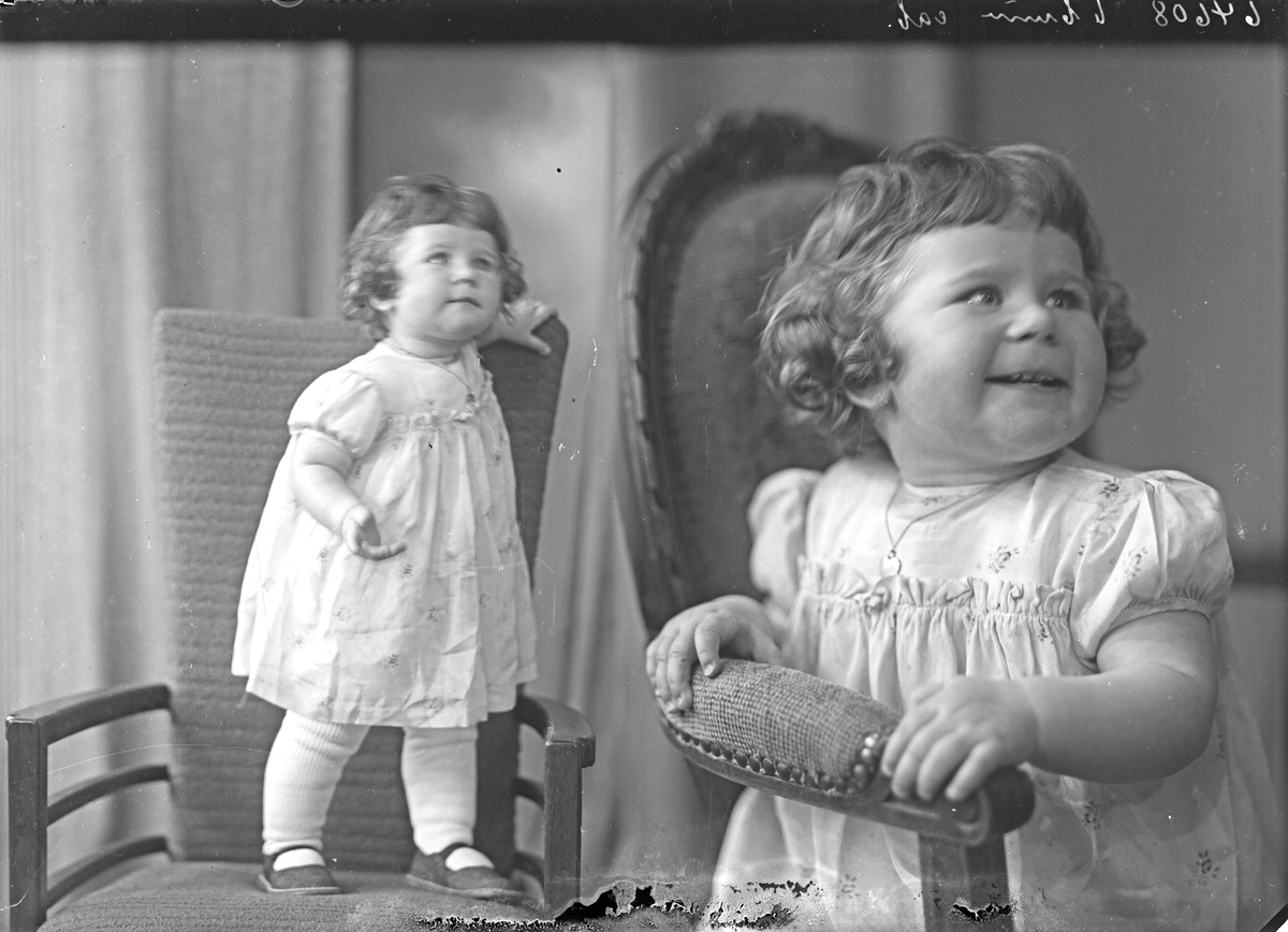 Portrett. Liten pike. Bestilt av Olav J. Olsen. Sørhaugt.