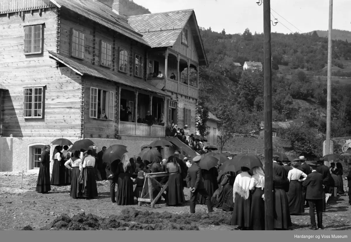 Innviing Av Gamleheimen I Ulvik Hardanger Og Voss Museum Digitaltmuseum