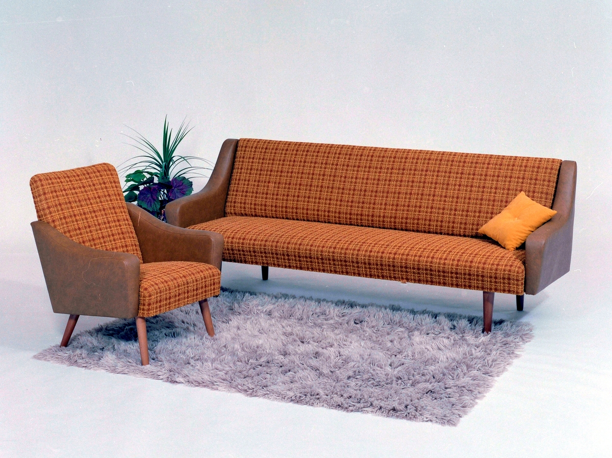 Sofa og lenestol.