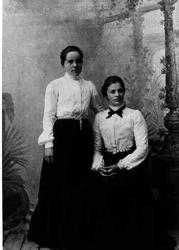 Portrett av to kvinner