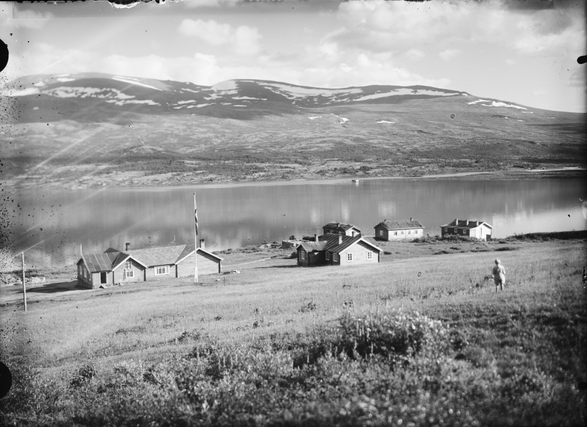 Vågå, Sjodalen, Bessheim ved Øvre Sjodalsvatnet mot sørøst