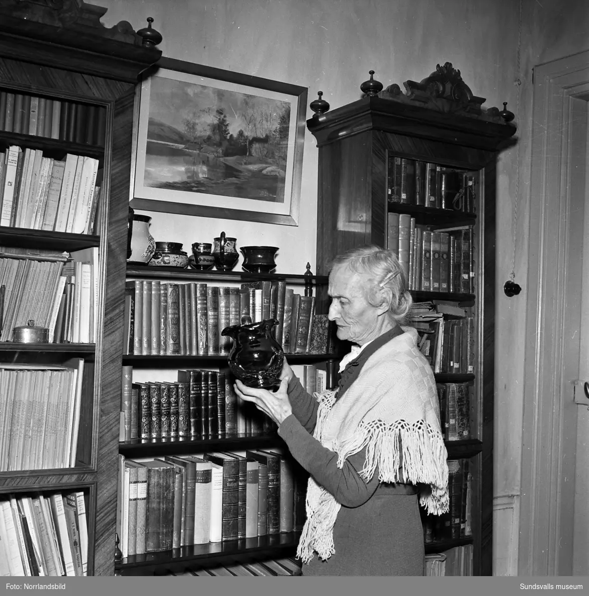 Anna Wide i hemmet Widegården, fotograferad inför sin 90-årsdag.
