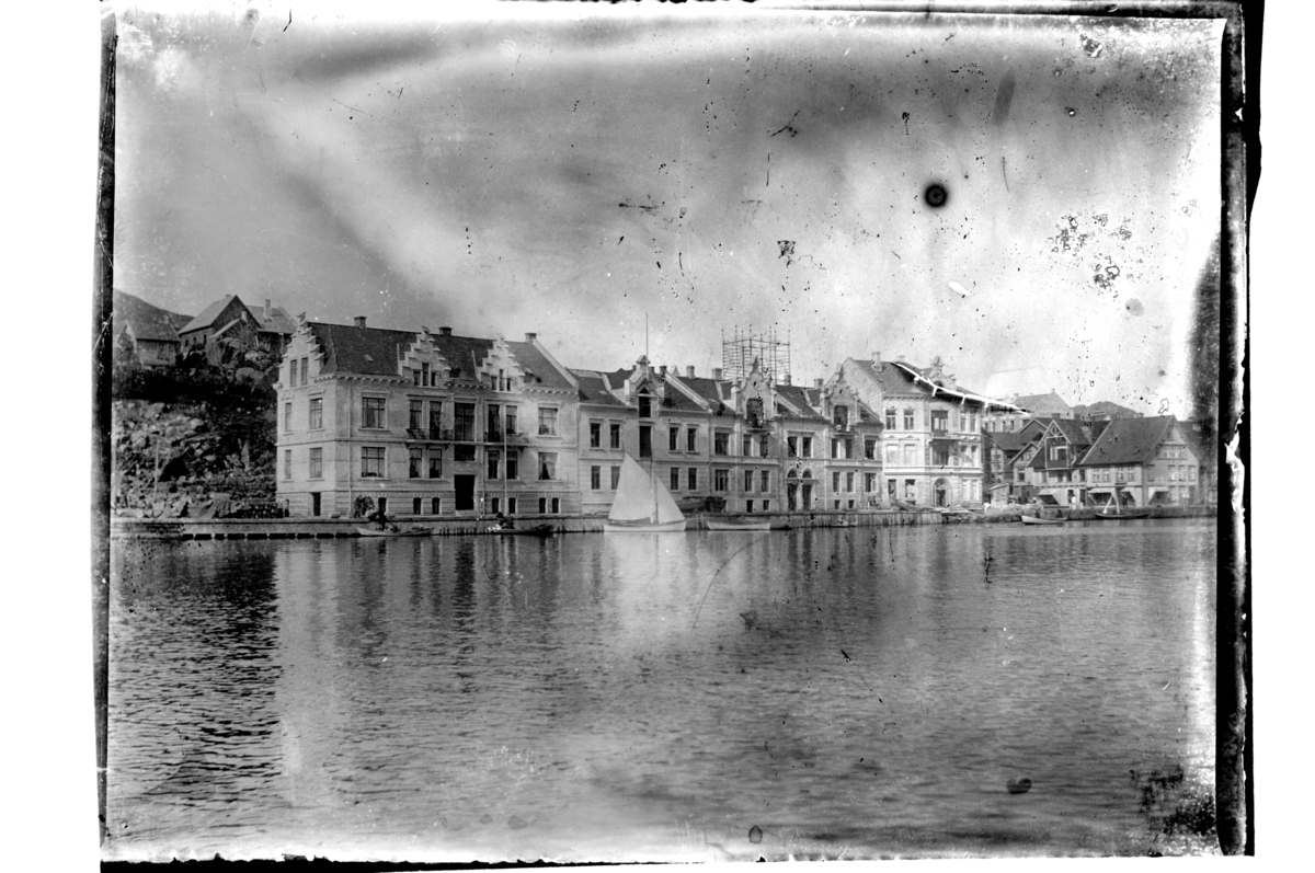 Verven i Farsund før Pengeveien ble anlagt. Fotografert 1903.