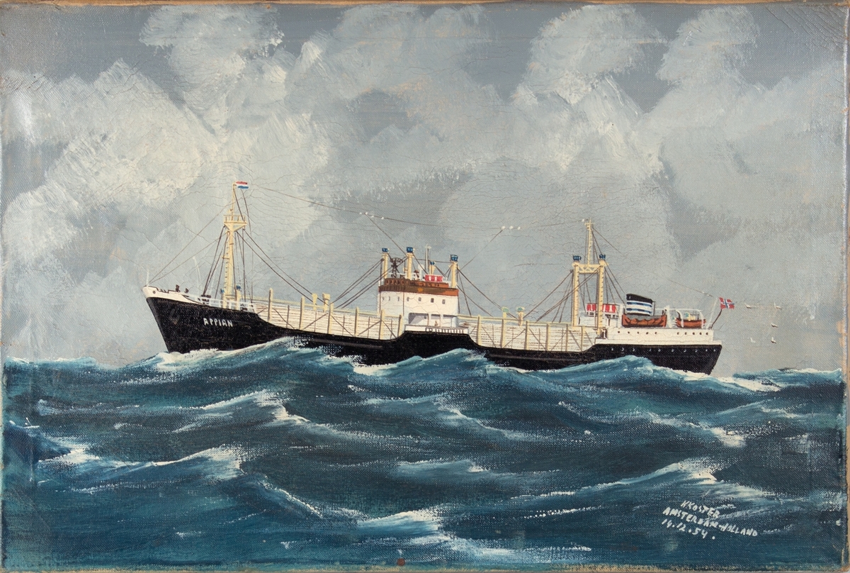 Skipsportrett av MS APPIAN under fart i åpen sjø. Fører nederlandske flagg i formasten.
